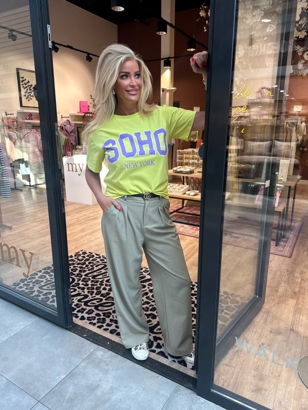 Soho t shirt lime groen met paarse letters