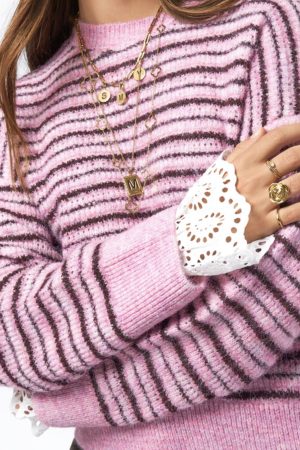 Witte embroidery manchetten