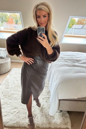 Puck trui fluffy bruin